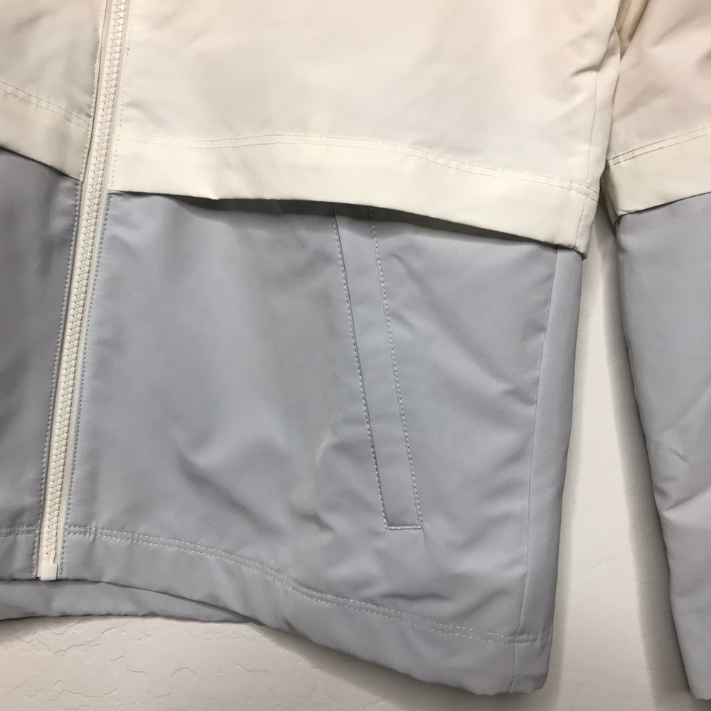 Nike HyperAdapt Golf Wind/Water-Resistant Jacket - Picture 3 of 7